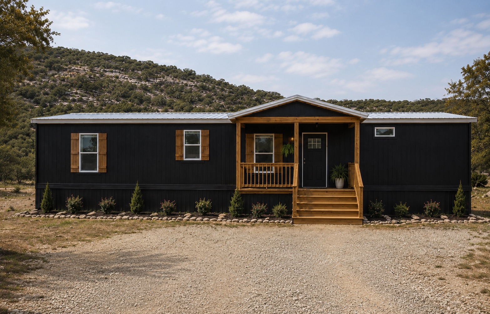 Manufactured home exterior near Devine, TX